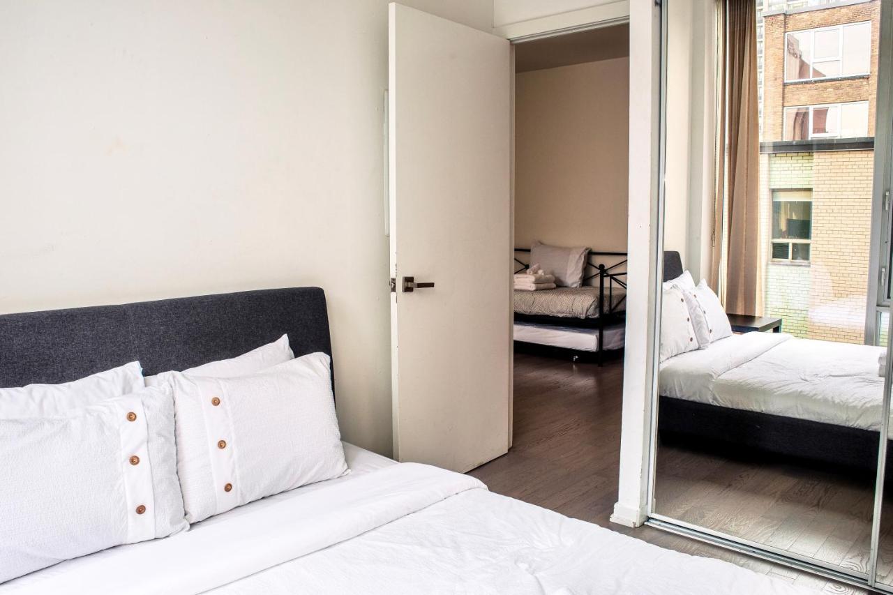 Modern Condo In The Heart Of Downtown Toronto Zewnętrze zdjęcie