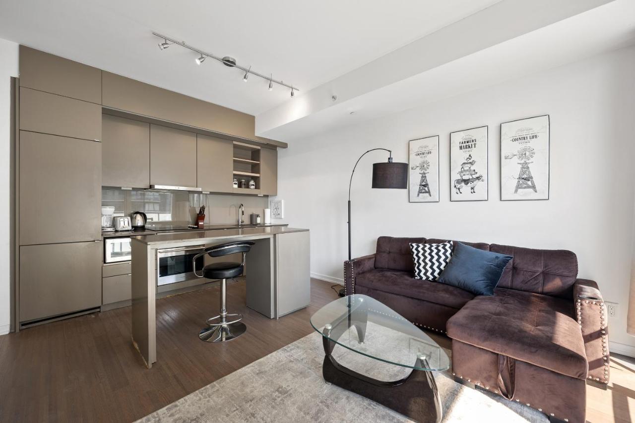 Modern Condo In The Heart Of Downtown Toronto Zewnętrze zdjęcie
